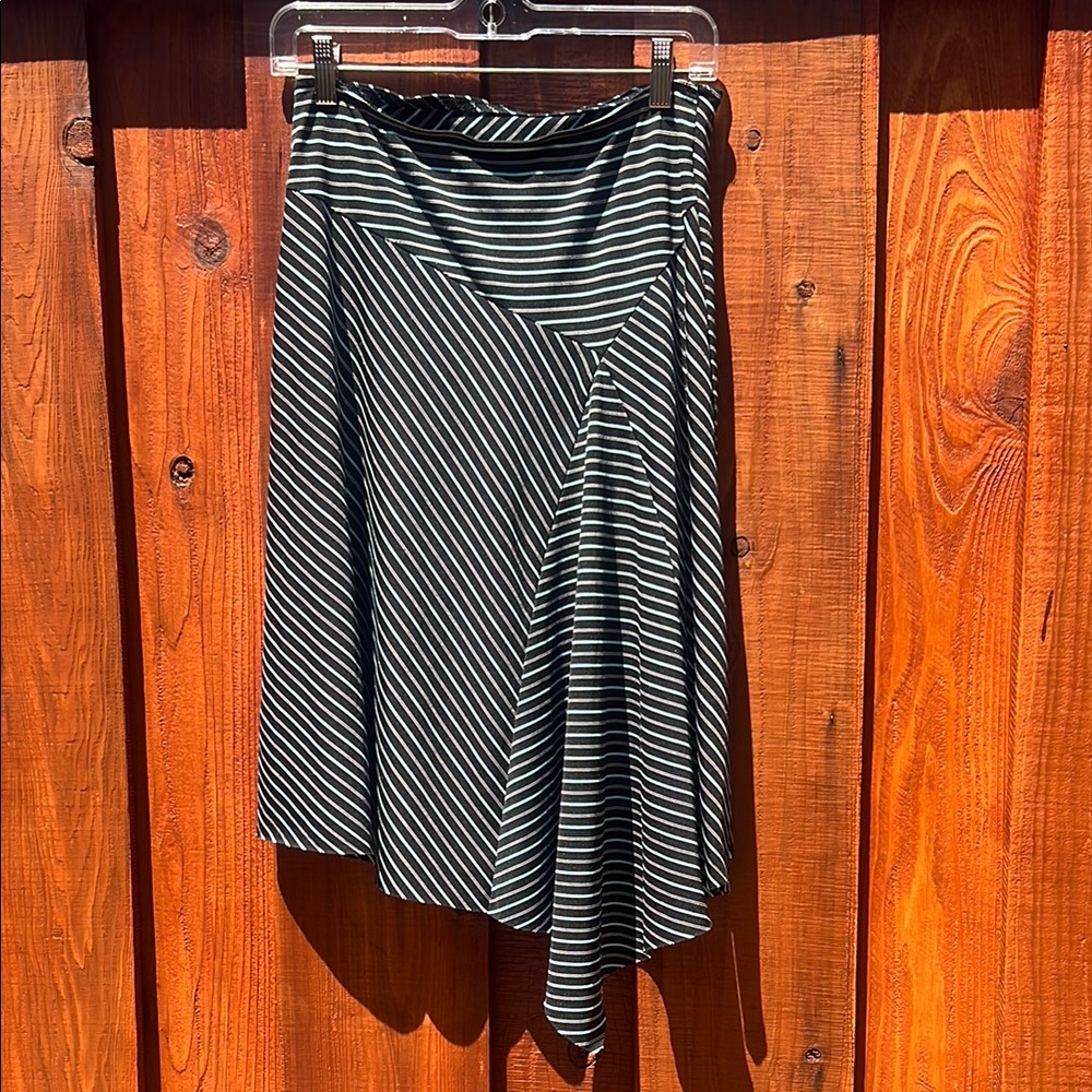 Byer California Black and White Asymmetrical Midi Wrap Skirt
